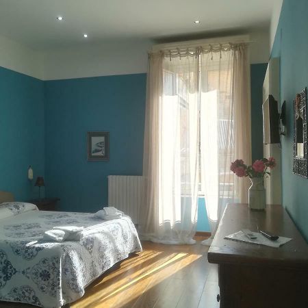 B & B Luca Giordano N6 Νάπολη Εξωτερικό φωτογραφία
