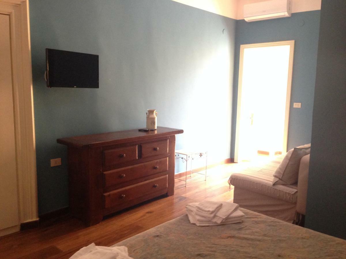 B & B Luca Giordano N6 Νάπολη Εξωτερικό φωτογραφία