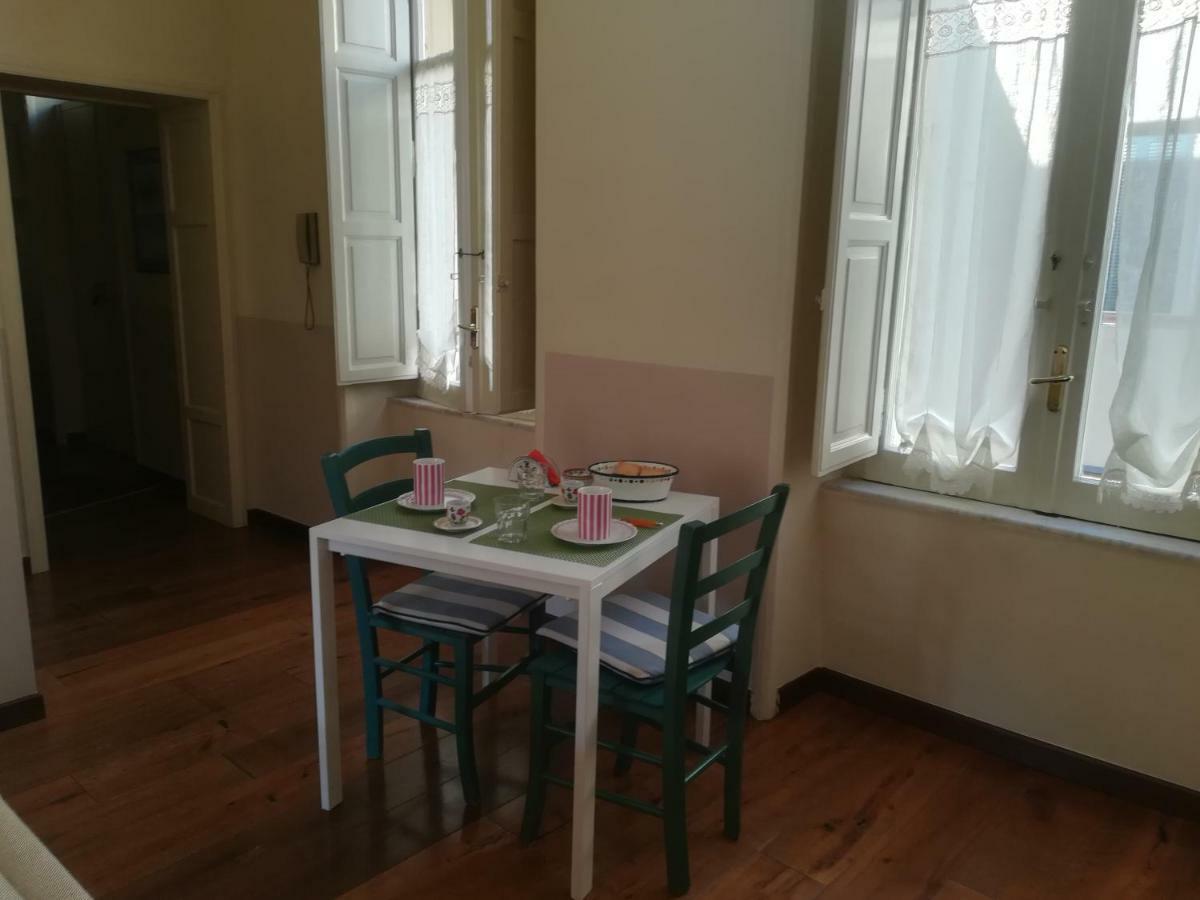 B & B Luca Giordano N6 Νάπολη Εξωτερικό φωτογραφία